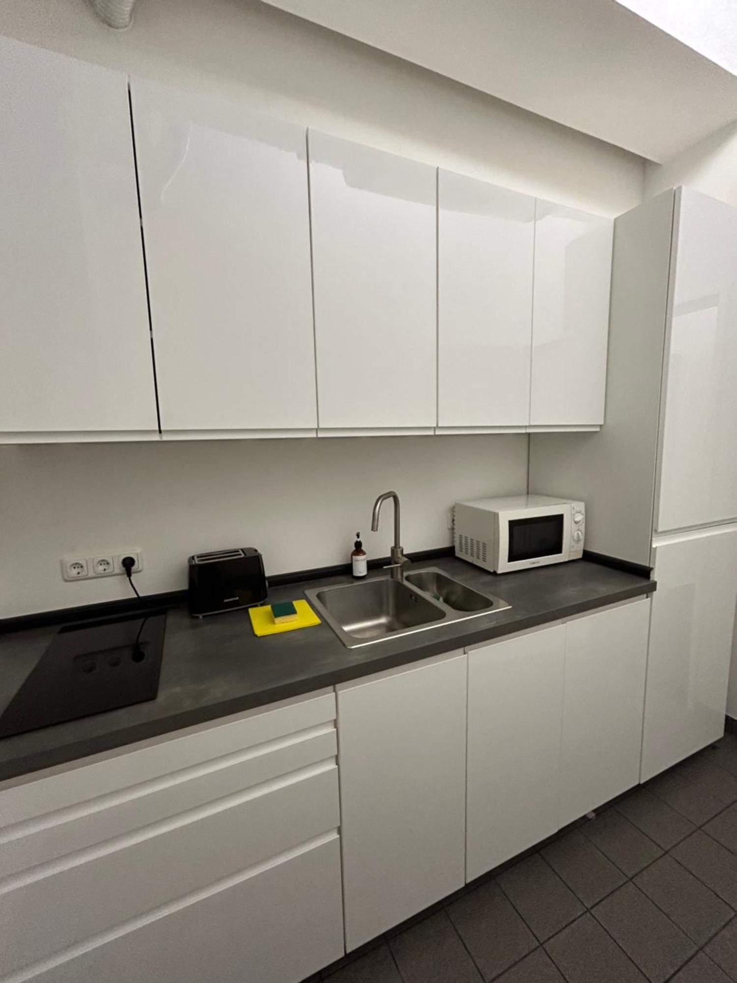 35 Qm Grosses Apartment Mit Eigenem Badezimmer In Den Elbvororten Гамбург Екстер'єр фото