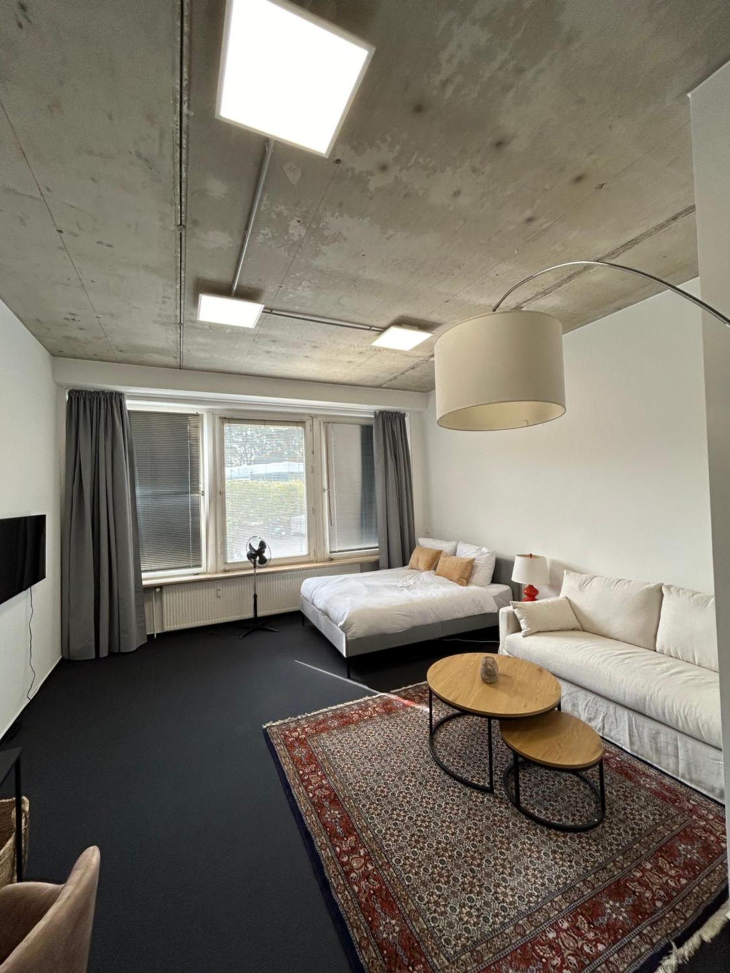 35 Qm Grosses Apartment Mit Eigenem Badezimmer In Den Elbvororten Гамбург Екстер'єр фото